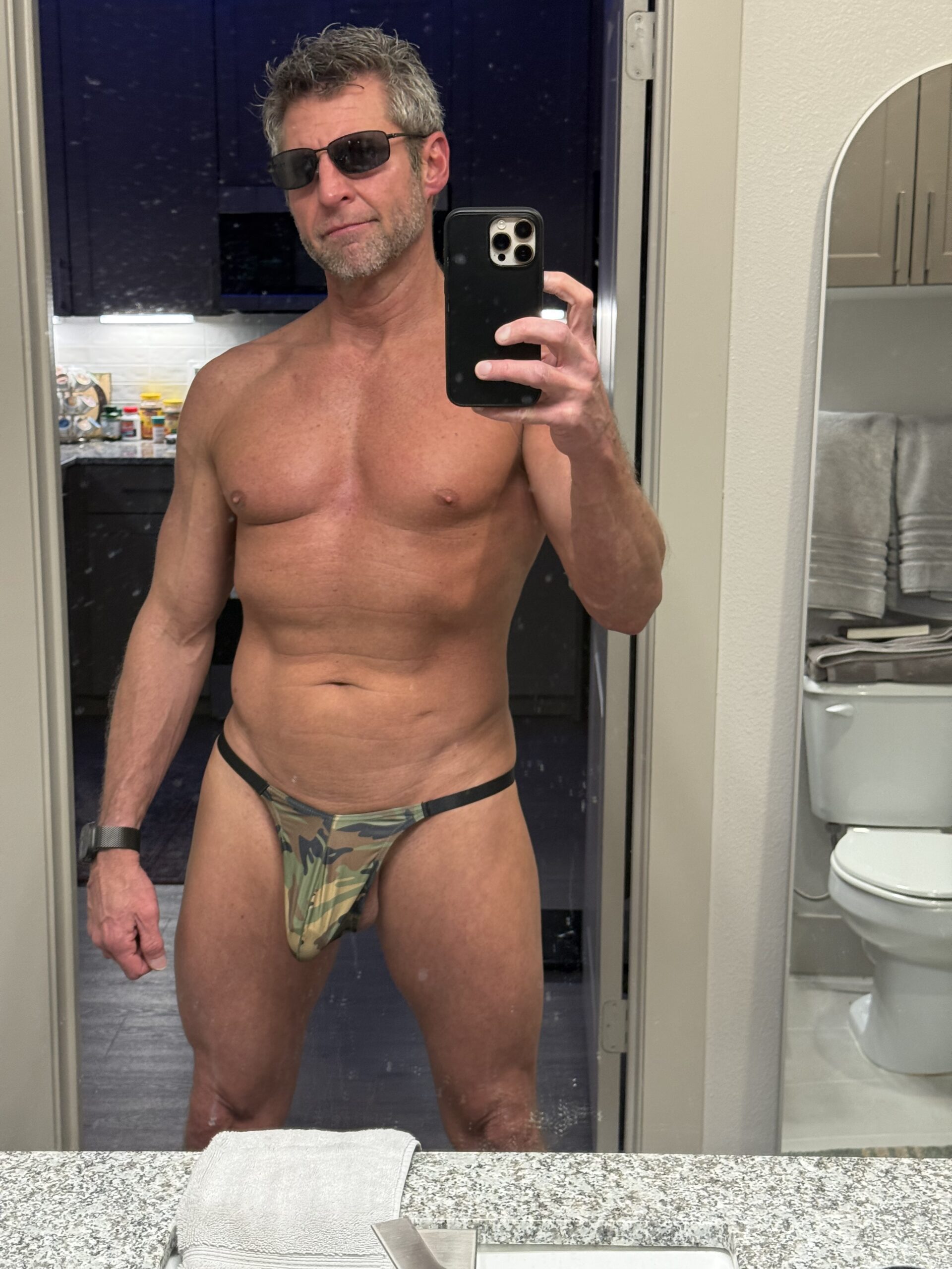 Brodie Thong
